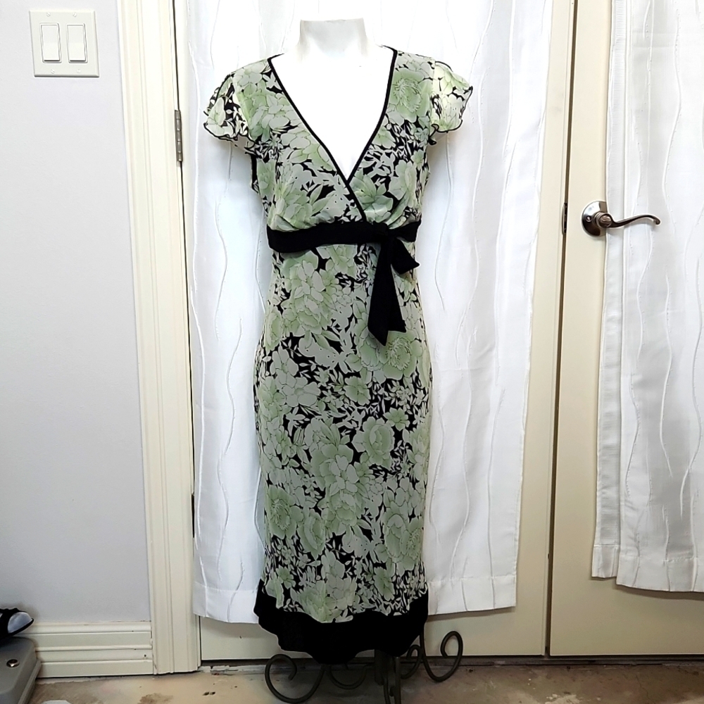 Speechless Floral V-Neck Dress